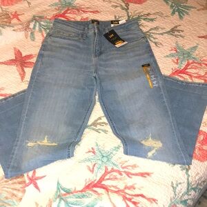 NWT woman’s Lee jeans